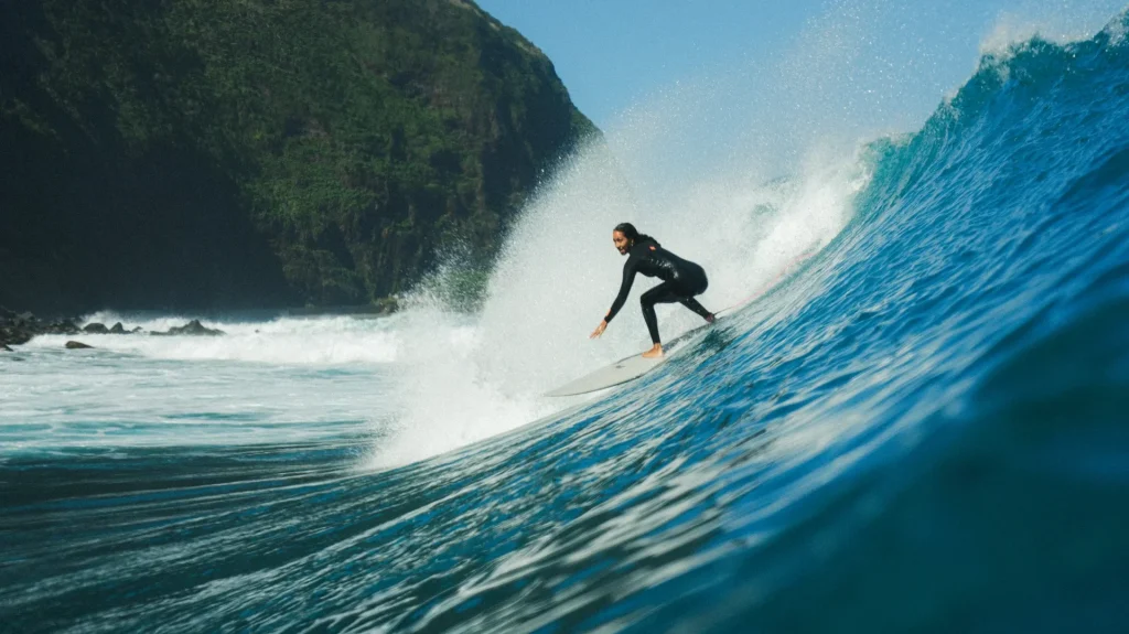 surf en las playas de madeira